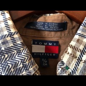 Vintage Tommy Hilfiger button down shirt, size S